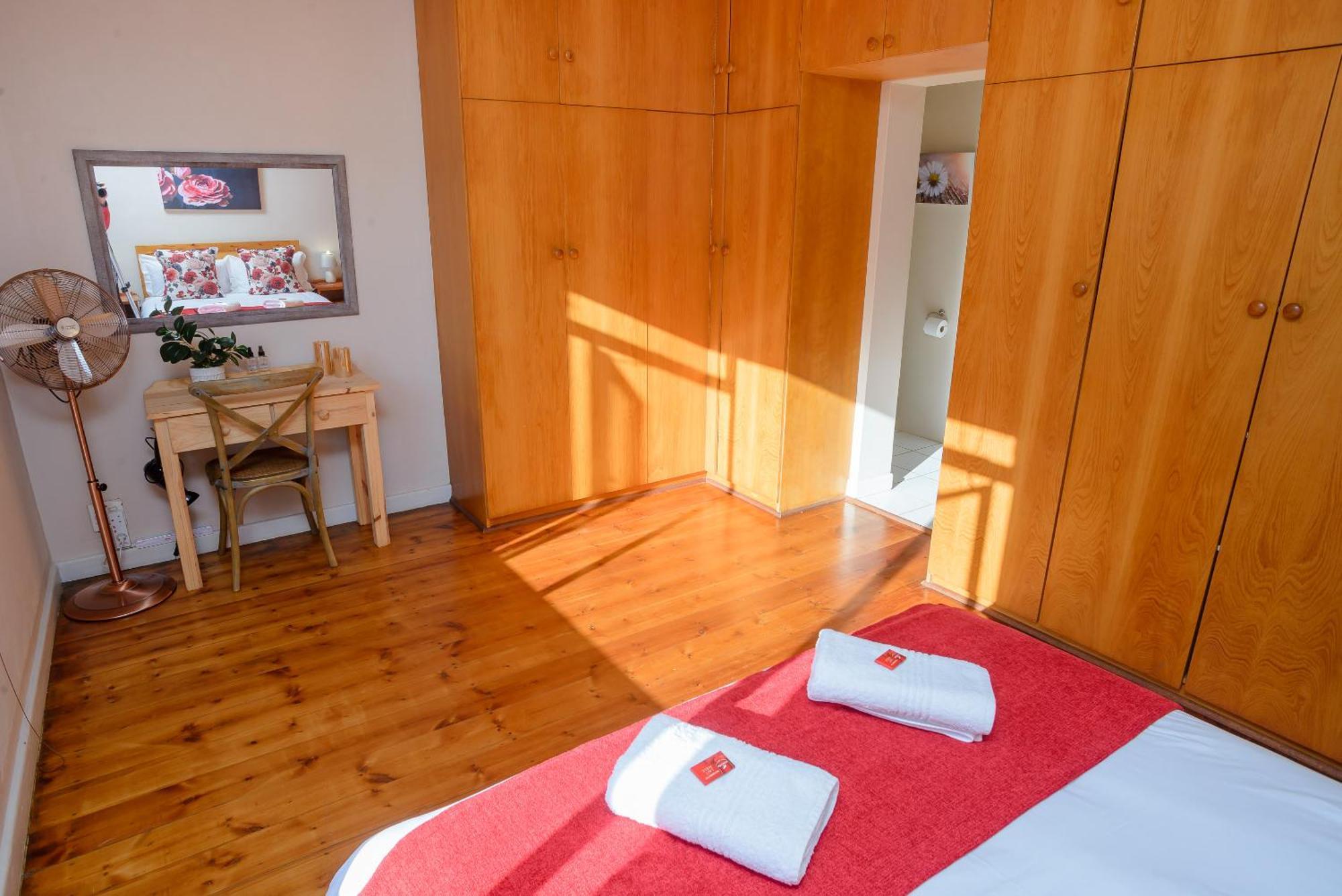 Oorvloed Guesthouse スウェレンダム エクステリア 写真